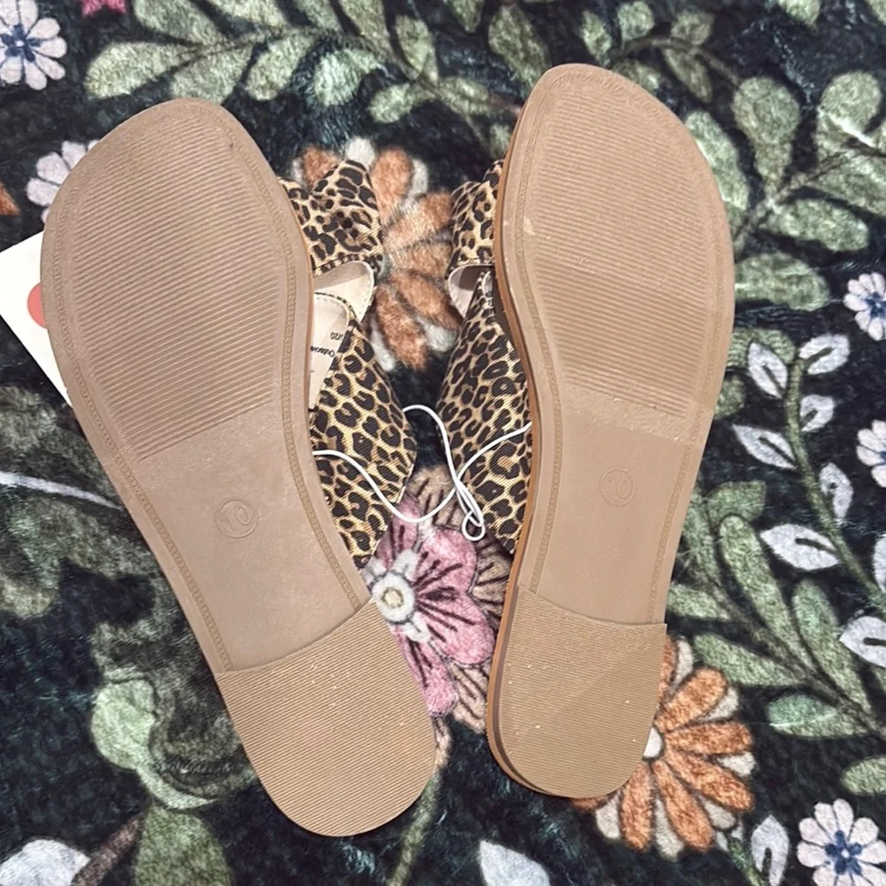 A New Day Brown Leopard Women's Sandals - Picture 4 of 5